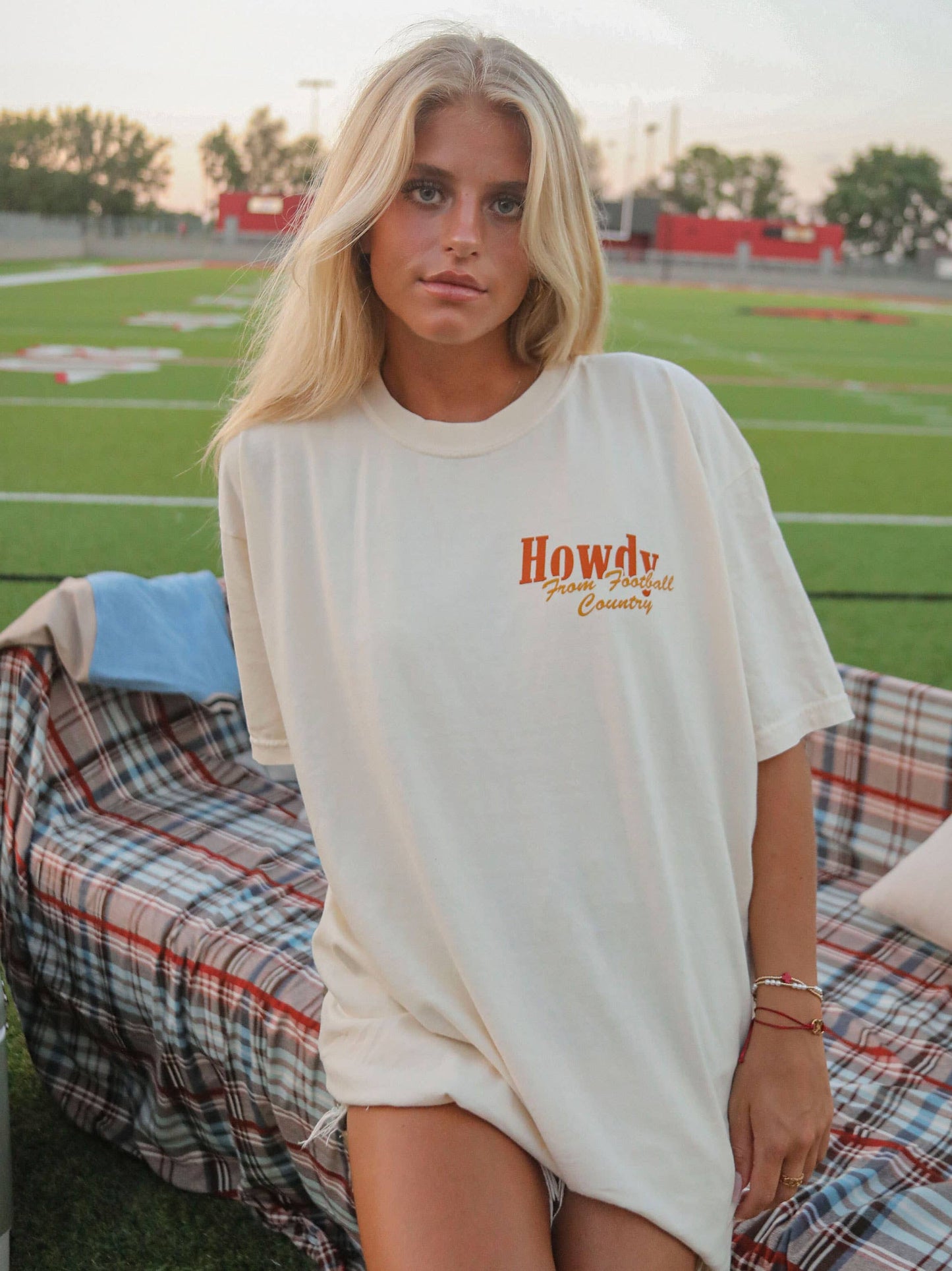 HOWDY FOOTBALL TEE (FRONT + BACK)