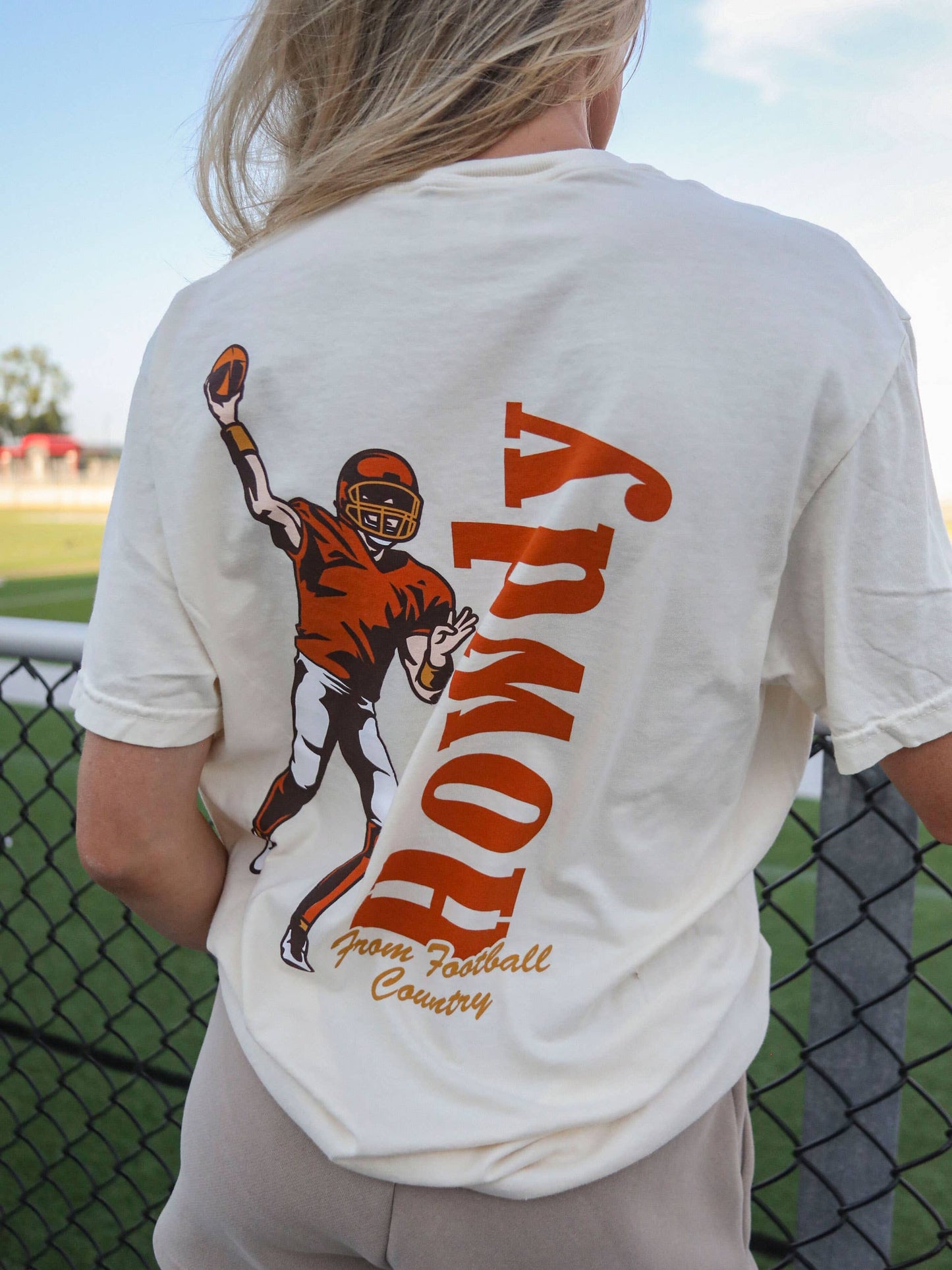 HOWDY FOOTBALL TEE (FRONT + BACK)