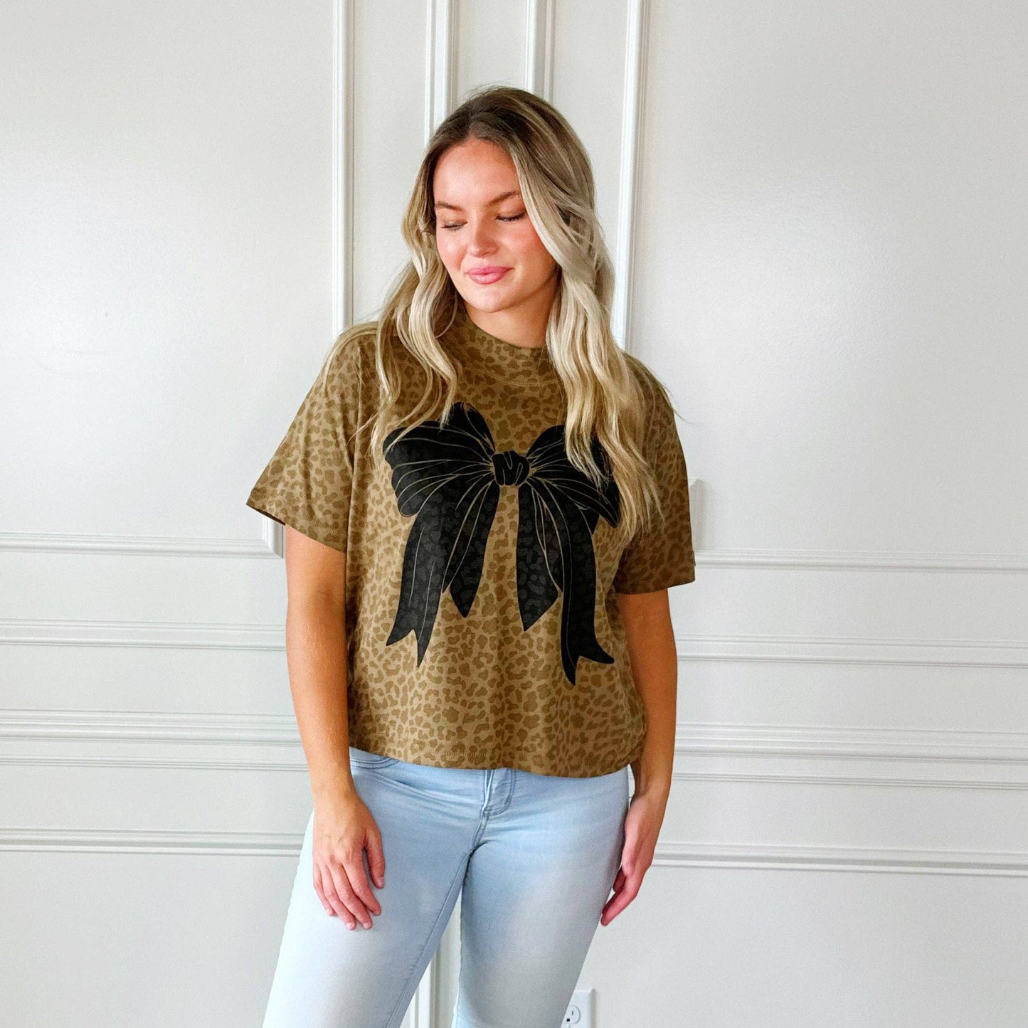 Bow Leopard Cropped Tee